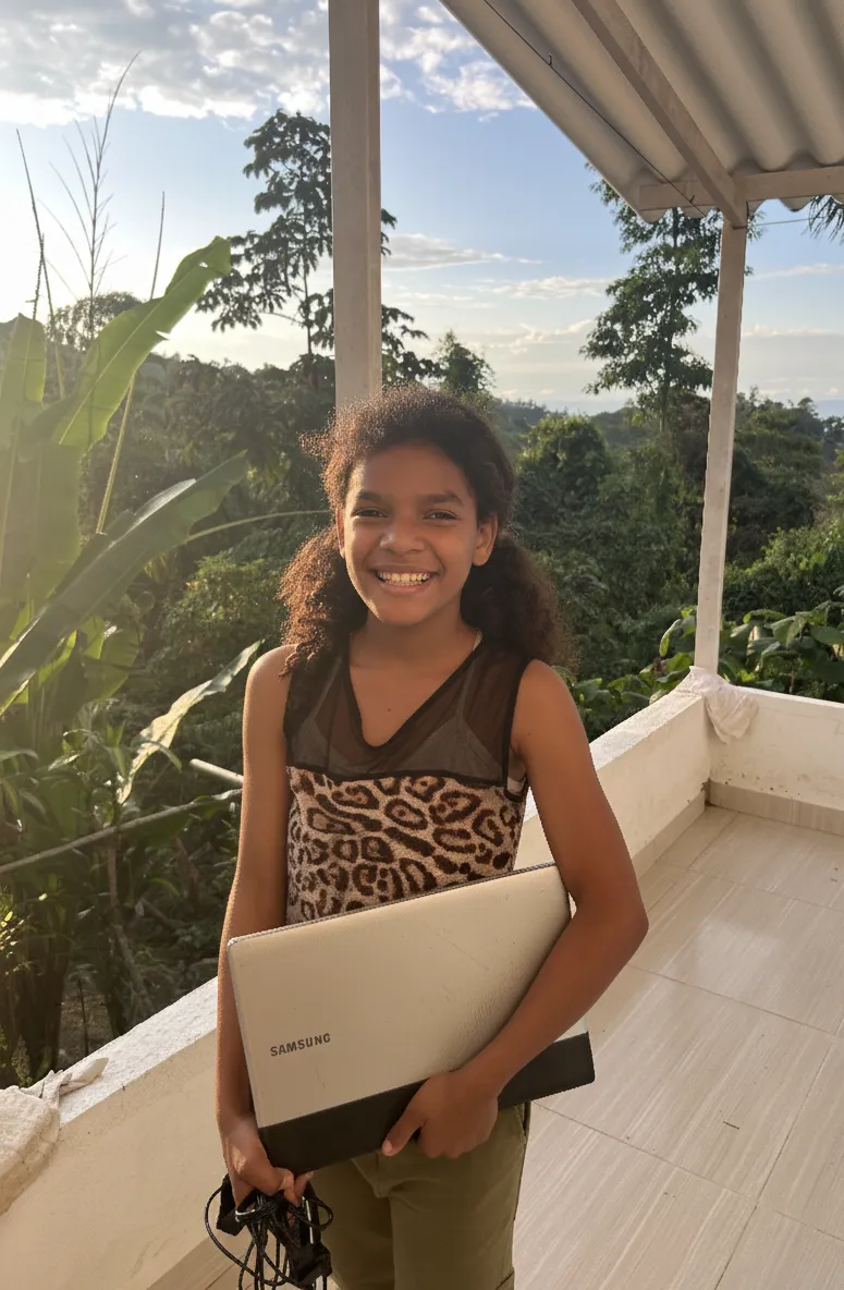 Donación de computadores para estudiantes